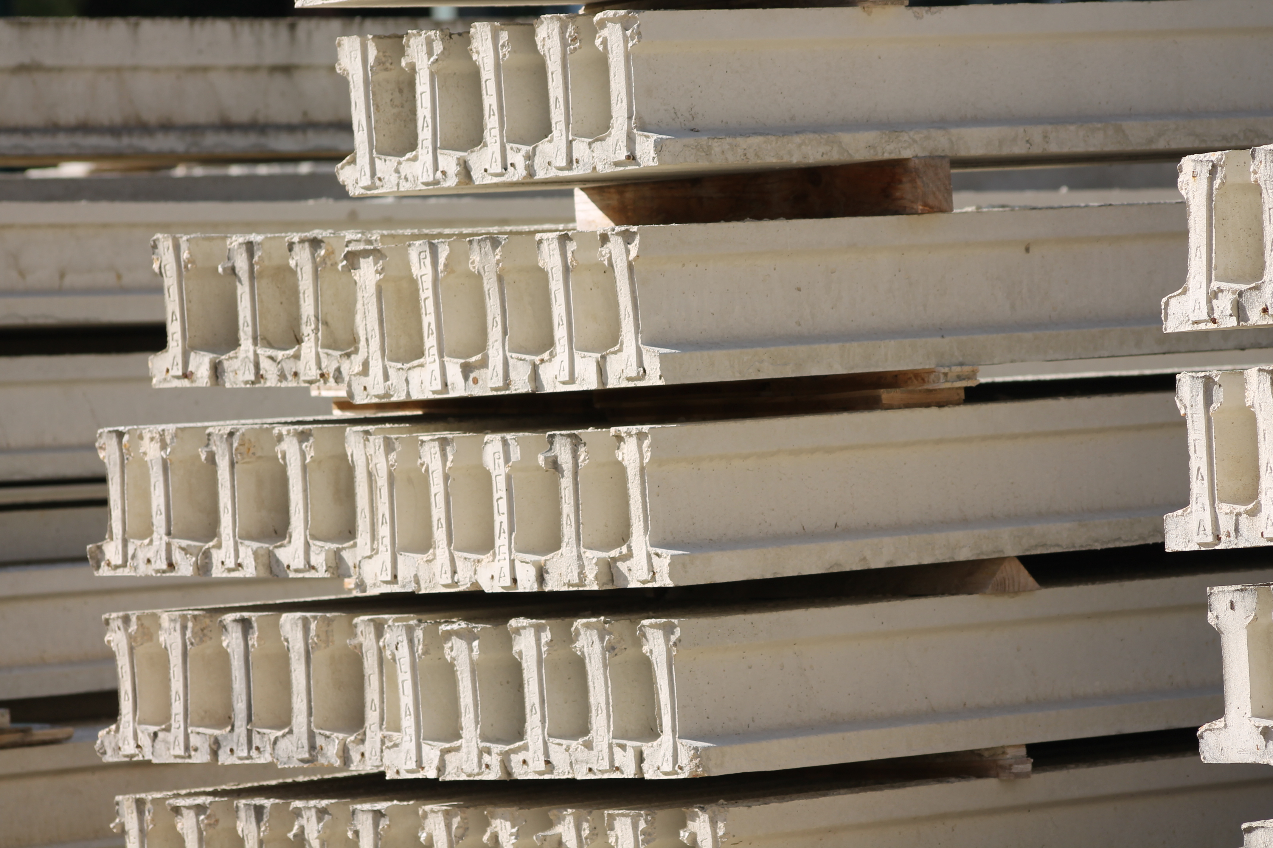 forjado de prefabricados de hormigÃ³n con prefabricados canal